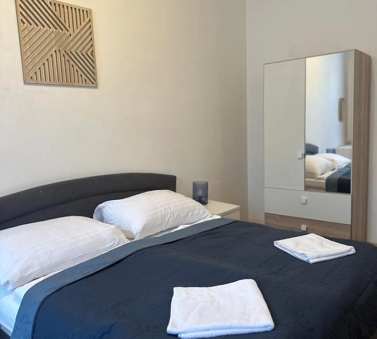 Apartment Chic Retreat On Skorepka Street Prague Czech Republic